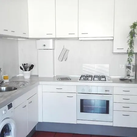 Apartamento With One Bedroom In Lagos, With Wonderful Sea View, Furnished Terra... Lagos